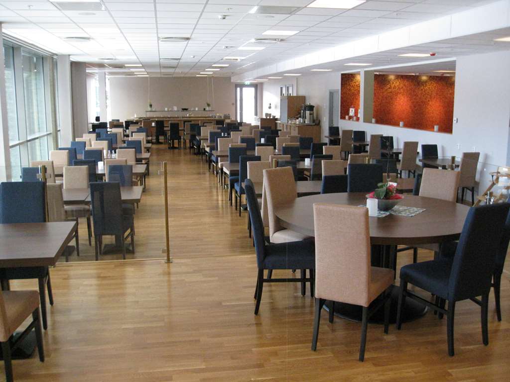 Dombas Hotel Restoran gambar